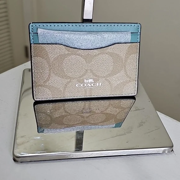Coach F63279 Light Khaki/Aquamarine Signature Card Case NWT - Picture 9 of 9
